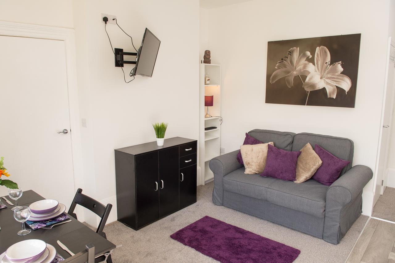 Moseley Mews Village Suites - Purple Birmingham Esterno foto